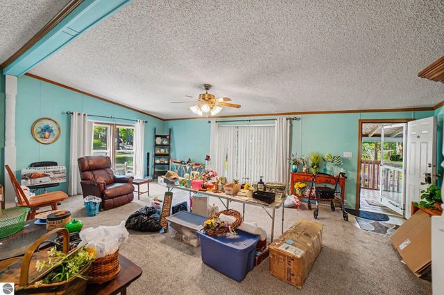 15 Backache Bend, Elwell, MI 48832