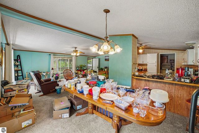 15 Backache Bend, Elwell, MI 48832