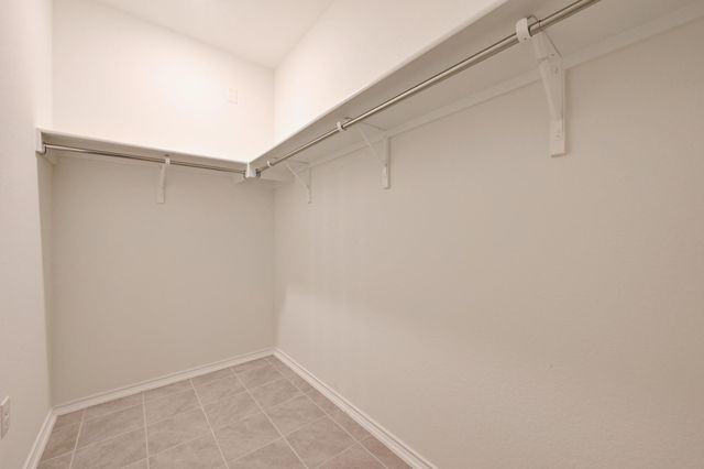 217 Summit DR, Lockhart, TX 78644