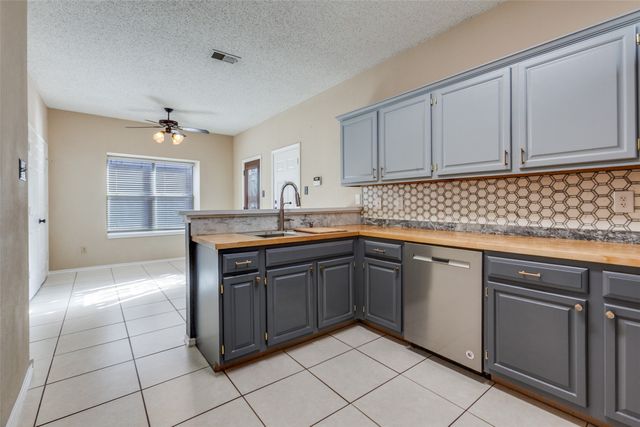 2120 Arbor Creek Drive, Carrollton, TX 75010