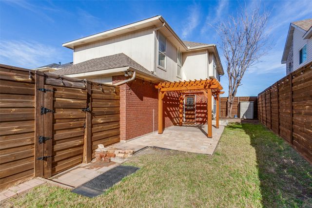 2120 Arbor Creek Drive, Carrollton, TX 75010