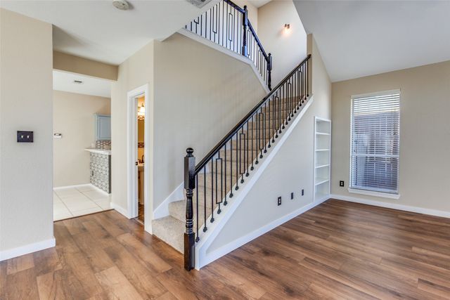 2120 Arbor Creek Drive, Carrollton, TX 75010