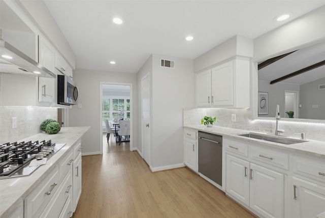 6908 Town Bluff Drive, Dallas, TX 75248