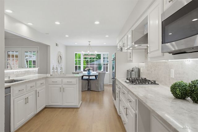 6908 Town Bluff Drive, Dallas, TX 75248