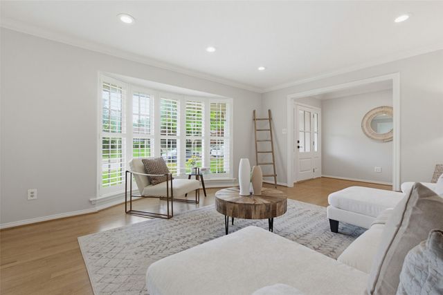 6908 Town Bluff Drive, Dallas, TX 75248