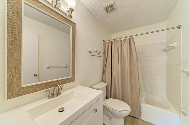 7237 CLOISTER DRIVE 207, Sarasota, FL 34231