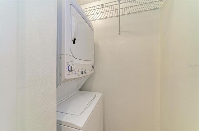 7237 CLOISTER DRIVE 207, Sarasota, FL 34231