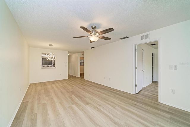 7237 CLOISTER DRIVE 207, Sarasota, FL 34231