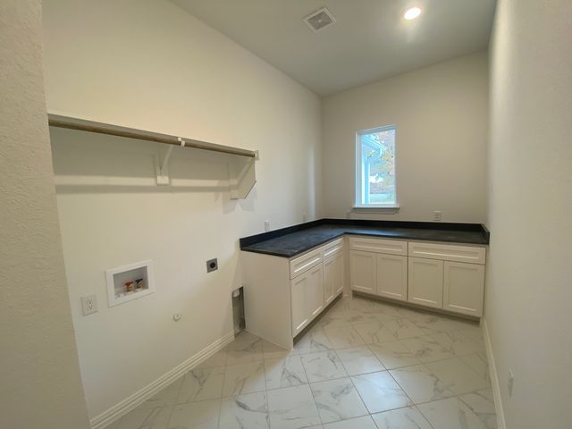 2284 Erwin Road, Poolville, TX 76487