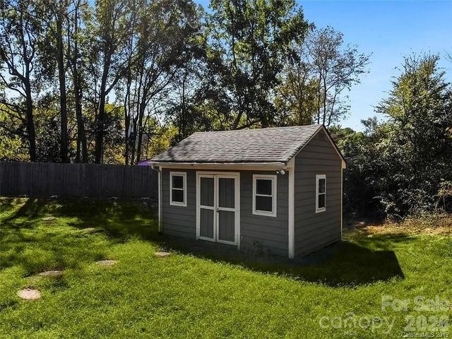 3709 Stoneglen Path, Charlotte, NC 28269