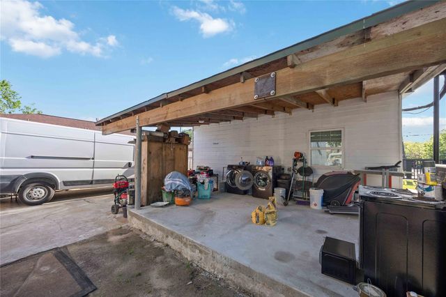 2311 Russell Street, Houston, TX 77026