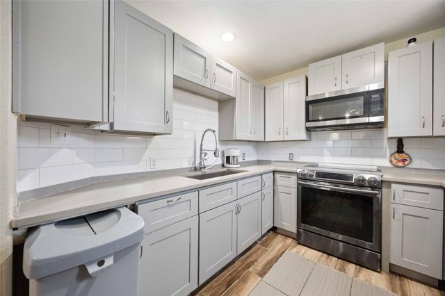 2311 Russell Street, Houston, TX 77026