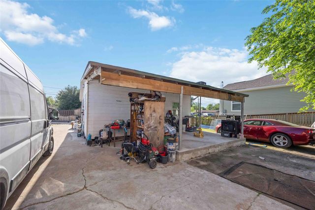 2311 Russell Street, Houston, TX 77026