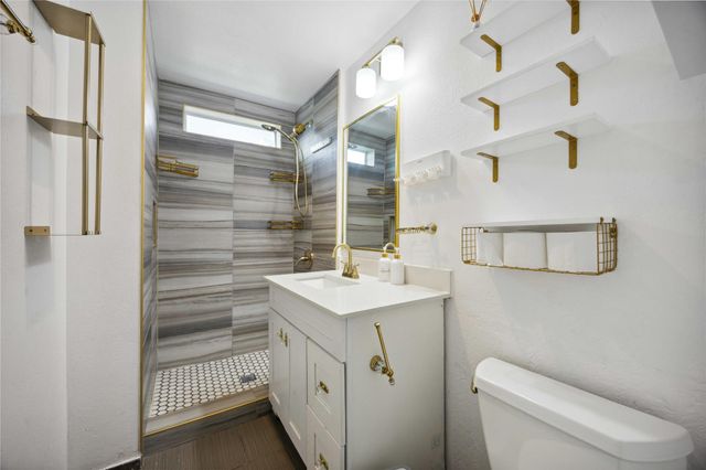 2311 Russell Street, Houston, TX 77026