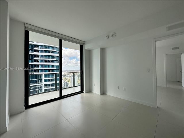 1300 S Miami 4209, Miami, FL 33130