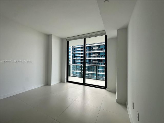 1300 S Miami 4209, Miami, FL 33130