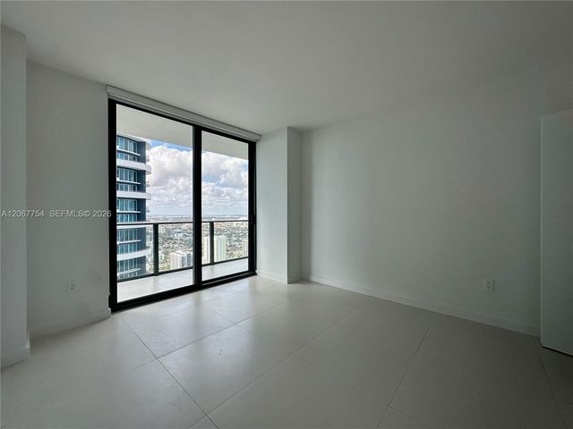 1300 S Miami 4209, Miami, FL 33130