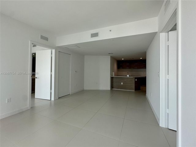 1300 S Miami 4209, Miami, FL 33130