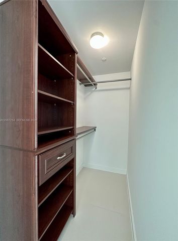 1300 S Miami 4209, Miami, FL 33130