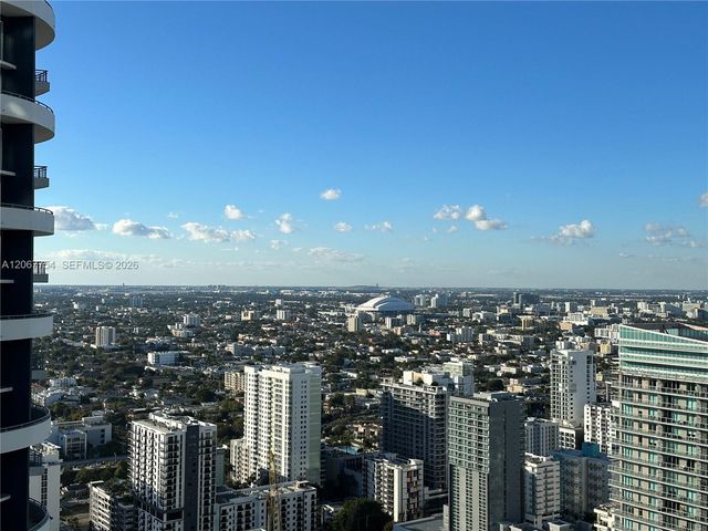1300 S Miami 4209, Miami, FL 33130