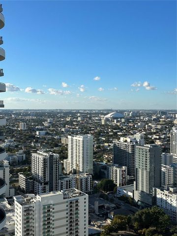 1300 S Miami 4209, Miami, FL 33130