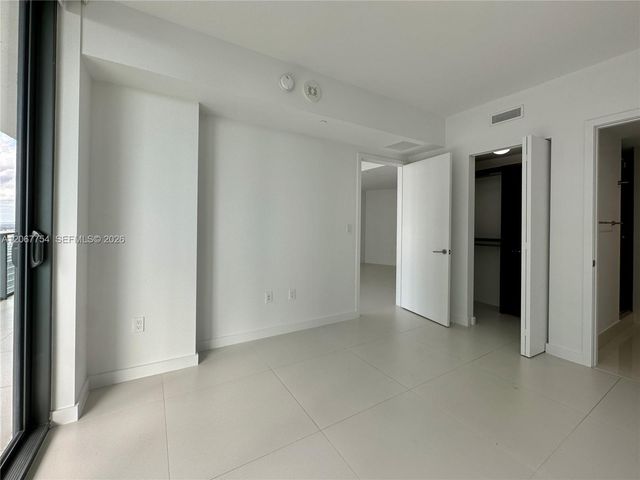 1300 S Miami 4209, Miami, FL 33130