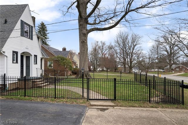 2214 Cleveland Road, Wooster, OH 44691