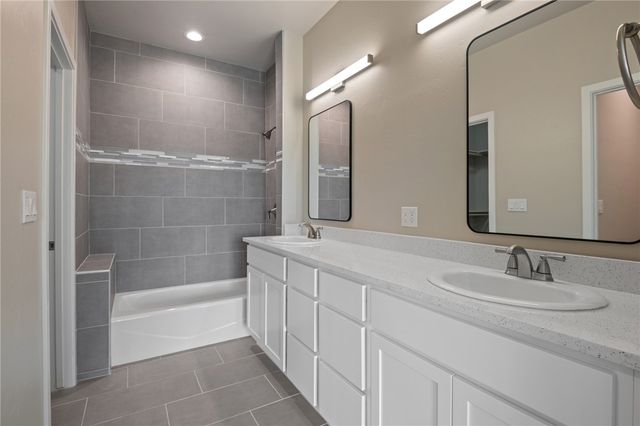 3285 N Heber Road, Golden Valley, AZ 86413