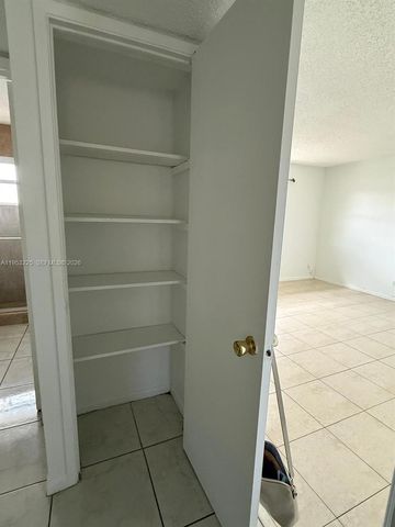 1200 SW 50th Avenue 2073, North Lauderdale, FL 33068