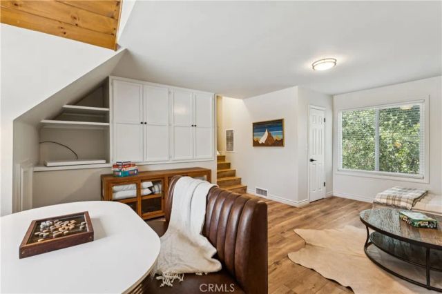 27535 St Bernard Lane, Lake Arrowhead, CA 92352