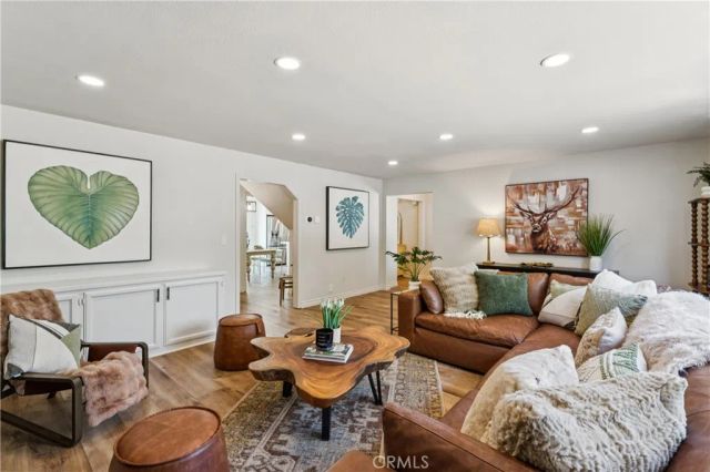 27535 St Bernard Lane, Lake Arrowhead, CA 92352