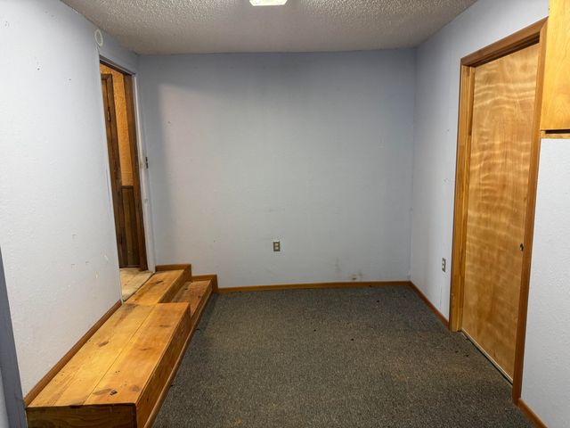 108 SE 10th Street, Plainview, TX 79072