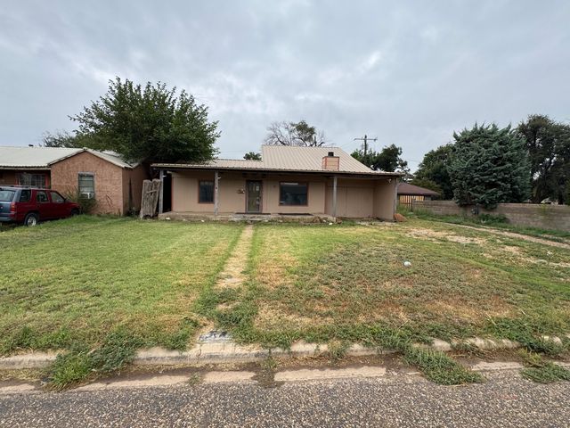 108 SE 10th Street, Plainview, TX 79072
