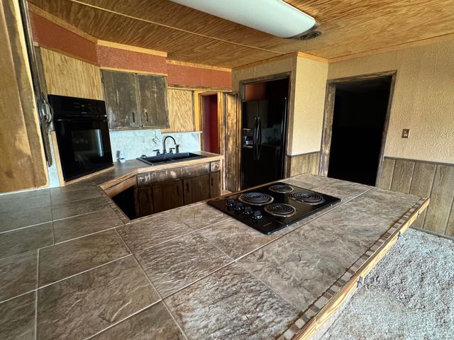 108 SE 10th Street, Plainview, TX 79072