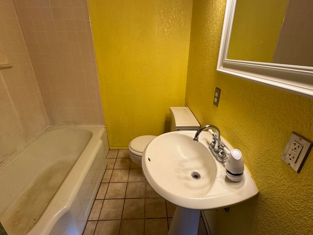 108 SE 10th Street, Plainview, TX 79072