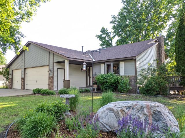 8427 Cooper Way, Inver Grove Heights, MN 55076