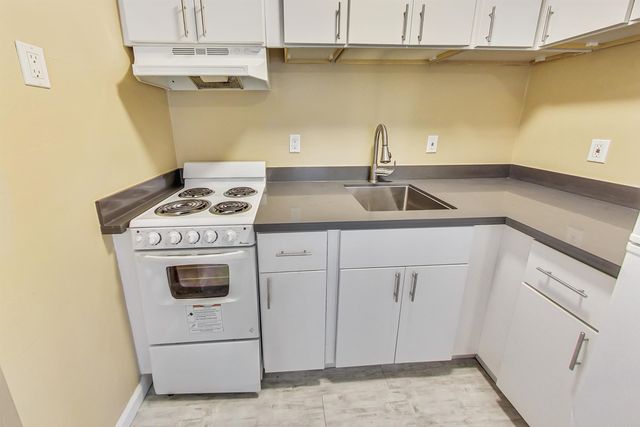 3257 Delaware St, Oakland, CA 94602