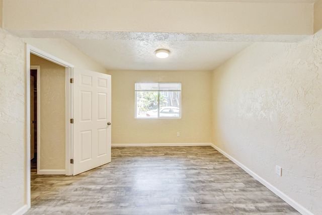 3257 Delaware St, Oakland, CA 94602