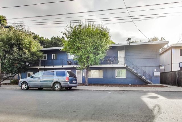 3257 Delaware St, Oakland, CA 94602