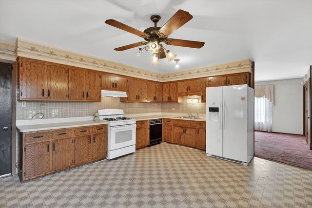 1141 Stewart Avenue, Calumet City, IL 60409