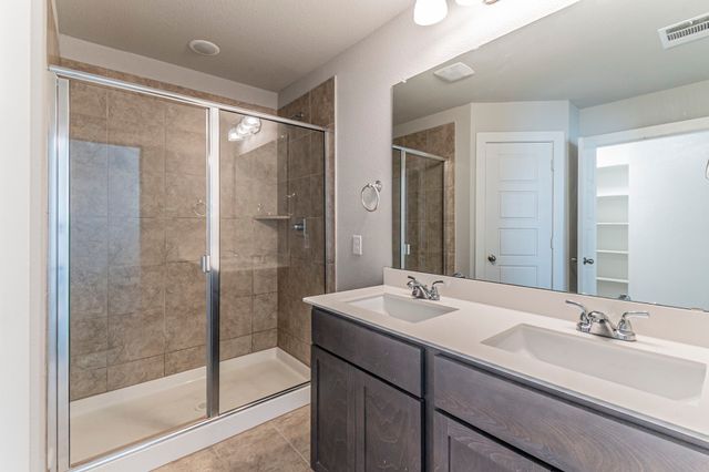 5004 Villas Drive, Sanger, TX 76266