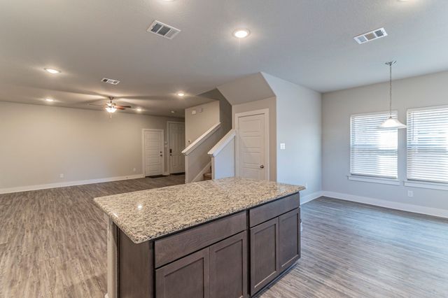 5004 Villas Drive, Sanger, TX 76266