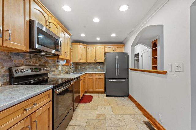 1419 Amsterdam Road, Park Hills, KY 41011