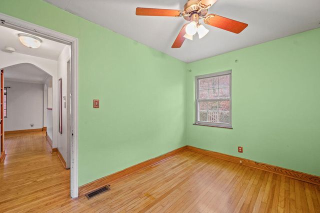 1419 Amsterdam Road, Park Hills, KY 41011