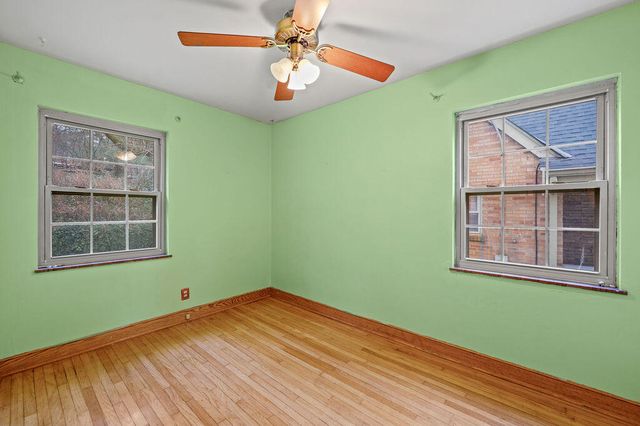 1419 Amsterdam Road, Park Hills, KY 41011