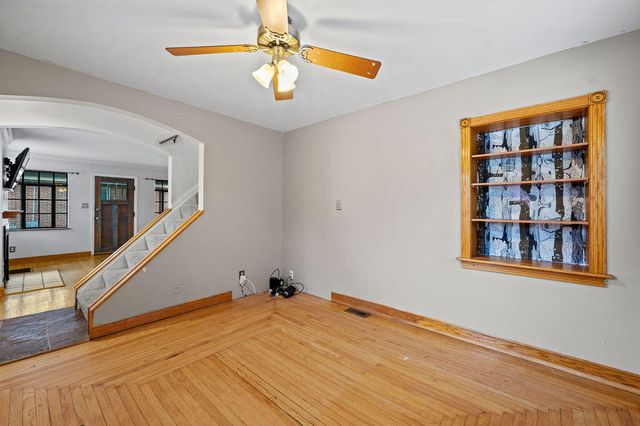 1419 Amsterdam Road, Park Hills, KY 41011