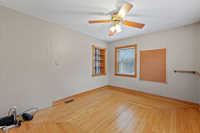 1419 Amsterdam Road, Park Hills, KY 41011