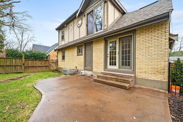 1419 Amsterdam Road, Park Hills, KY 41011