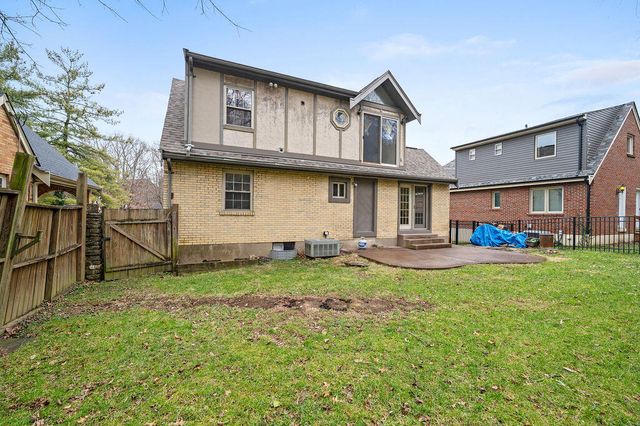 1419 Amsterdam Road, Park Hills, KY 41011