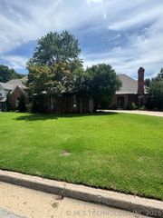 7028 E 99th Street S, Tulsa, OK 74133
